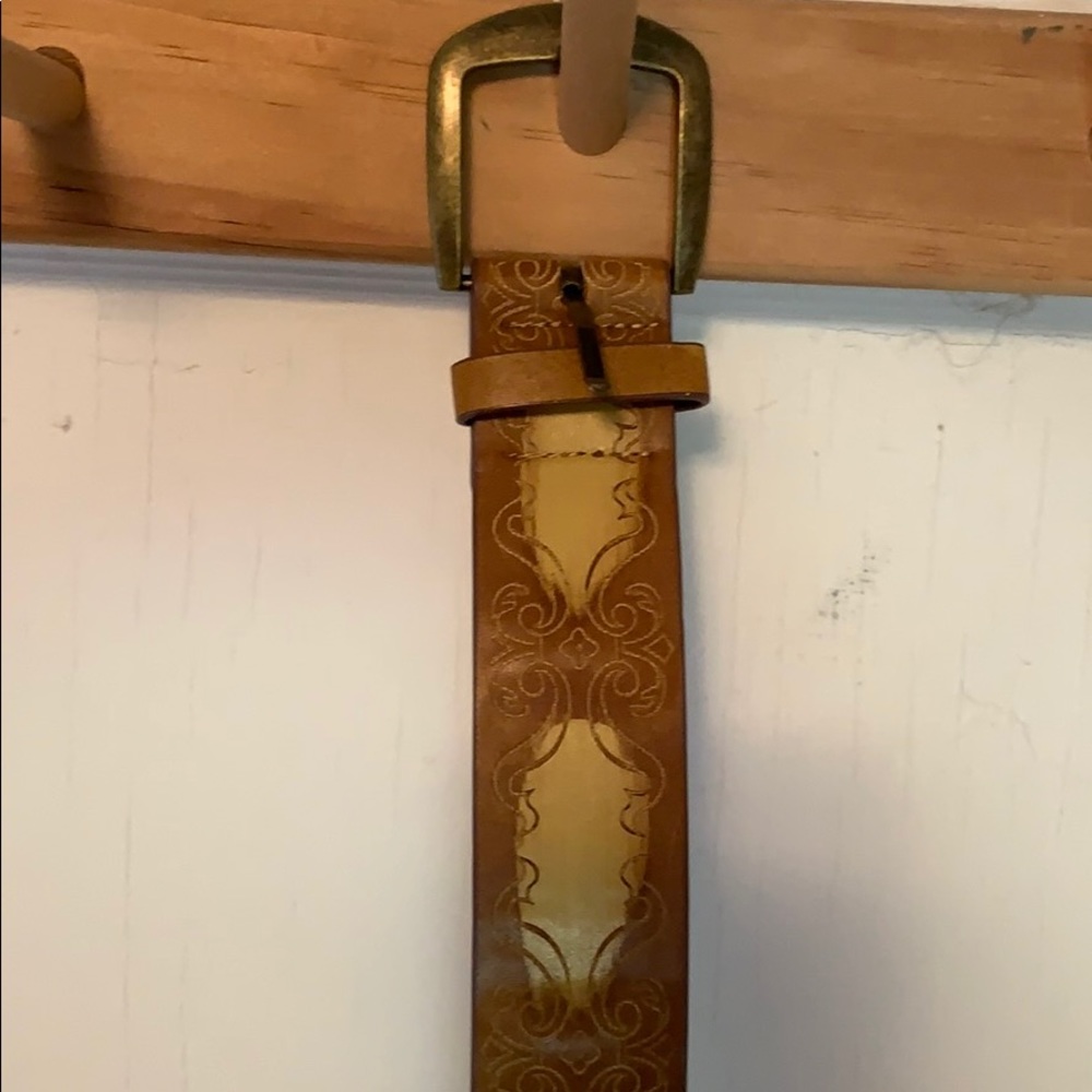 Belt - Picture 2 of 3